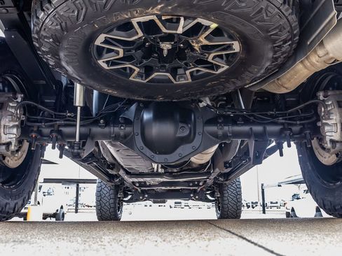 Used 2026 GMC Sierra 2500 AT4X image 16