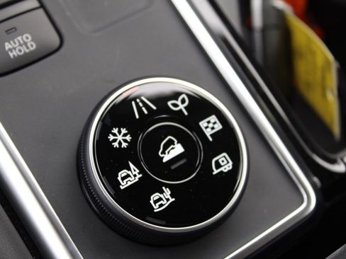 New 2026 Nissan Pathfinder Platinum AWD/4WD image 37