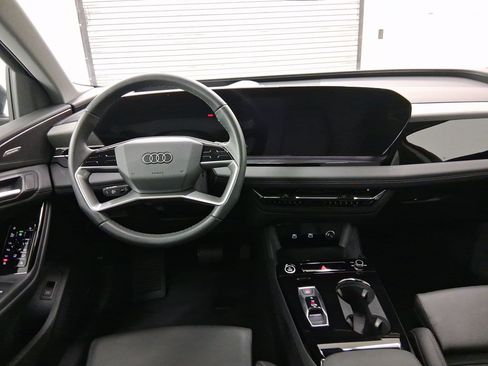 Used 2025 Audi Q6 e-tron Premium Plus w/ Premium Plus image 4
