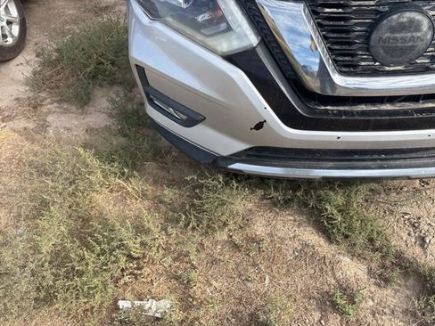 Used 2018 Nissan Rogue SL AWD/4WD image 18
