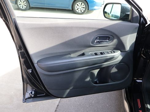 Used 2022 Honda HR-V Sport image 22