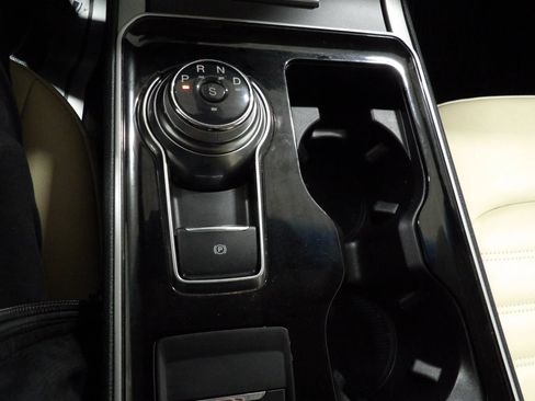Used 2020 Ford Edge SEL w/ Cold Weather Package AWD/4WD image 15