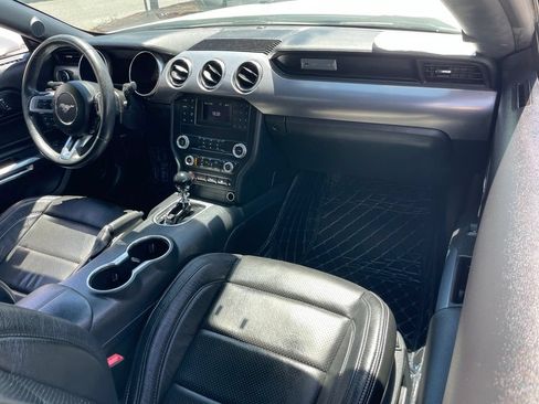 Used 2021 Ford Mustang GT RWD image 10