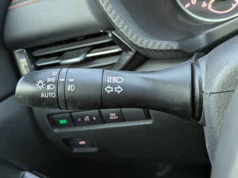 Used 2023 Nissan Sentra SR w/ SR Premium Package image 18