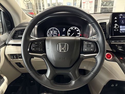 Used 2025 Honda Odyssey EX-L image 14