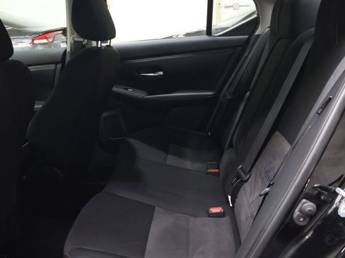 Used 2023 Nissan Sentra SR w/ Midnight Edition Package FWD image 14