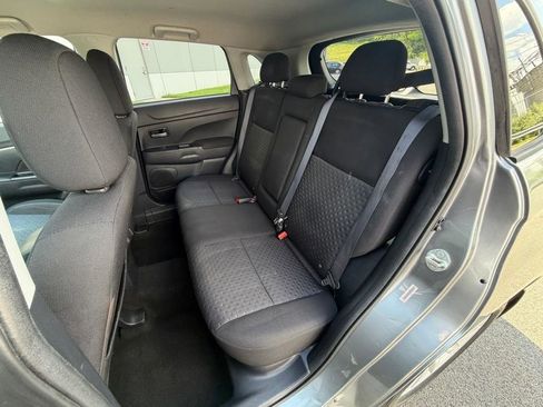 Used 2011 Mitsubishi Outlander Sport SE FWD image 22