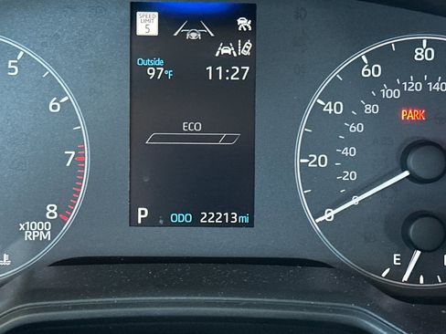 Used 2025 Toyota Corolla LE image 23