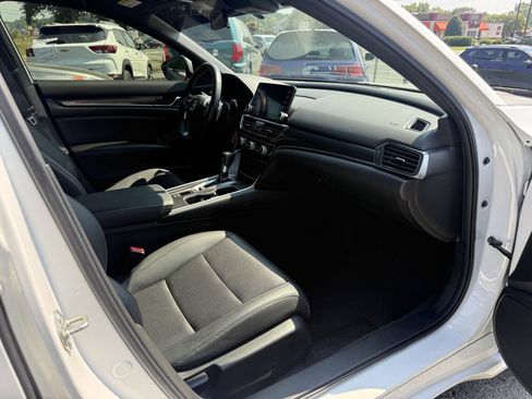 Used 2020 Honda Accord Sport image 13