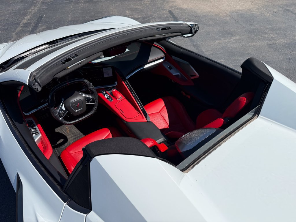 Used 2023 Chevrolet Corvette Stingray Preferred Conv w/ Z51 Performance Package RWD image 13