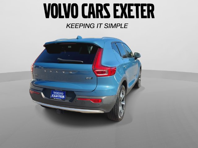 Certified 2023 Volvo XC40 B5 Plus w/ Driver Assist Package AWD/4WD image 11