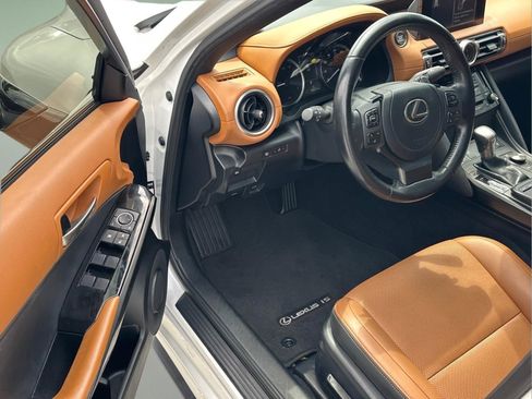 Used 2021 Lexus IS 300 w/ Comfort Package RWD image 9