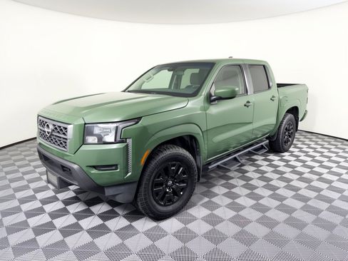 Used 2022 Nissan Frontier SV AWD/4WD image 1