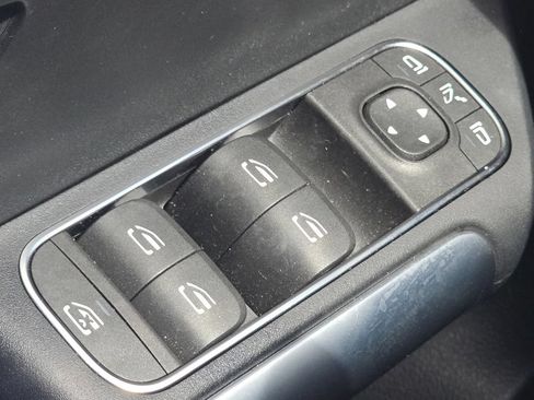 Certified 2023 Mercedes-Benz GLA 250 4MATIC image 27