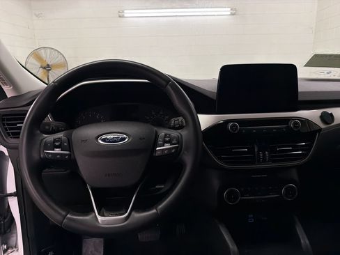 Certified 2022 Ford Escape SE w/ Convenience Package FWD image 9