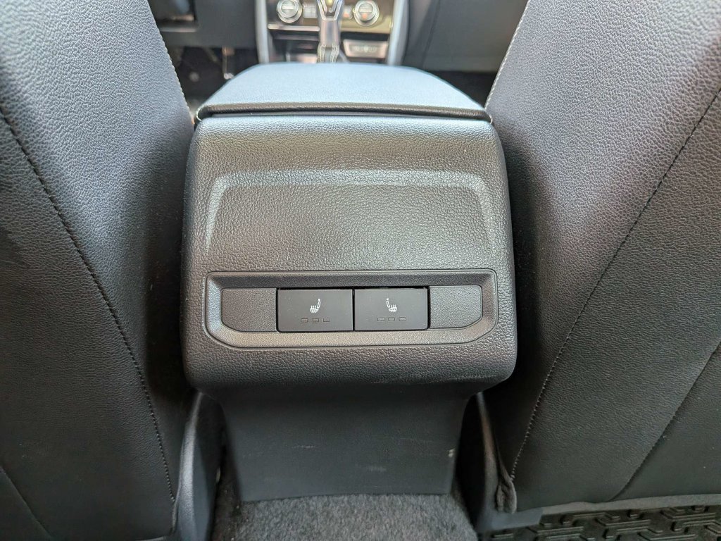 Used 2024 Volkswagen Jetta SEL FWD image 12