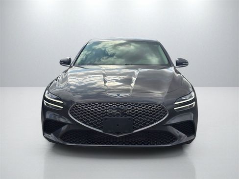 Used 2023 Genesis G70 2.0T image 2