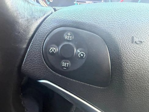 Used 2019 Chevrolet Impala LT FWD image 13