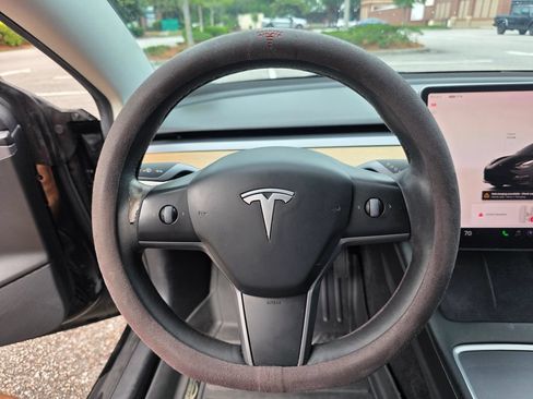 Used 2022 Tesla Model 3 Long Range AWD/4WD image 22