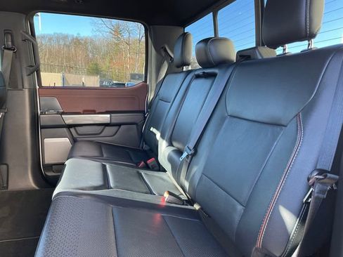 Used 2022 Ford F150 Lariat w/ Equipment Group 502A High image 17