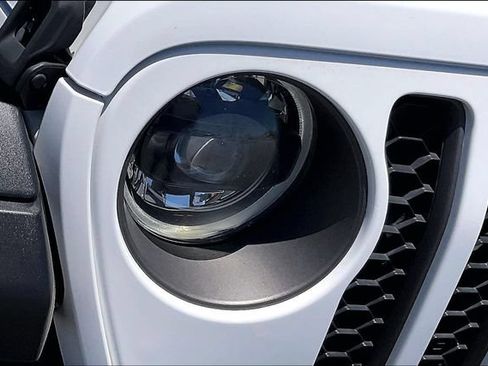 Used 2023 Jeep Gladiator Mojave w/ LED Lighting Group AWD/4WD image 27