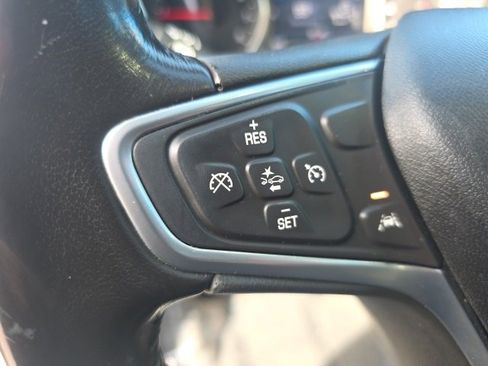 Used 2022 Chevrolet Equinox LT image 17