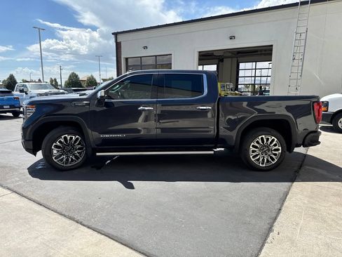 Used 2023 GMC Sierra 1500 Denali Ultimate AWD/4WD image 5