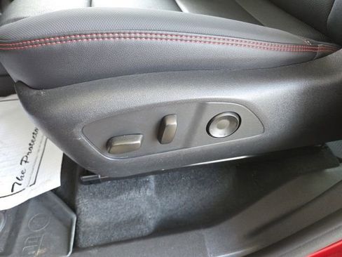 Used 2026 Chevrolet Traverse RS AWD/4WD image 46