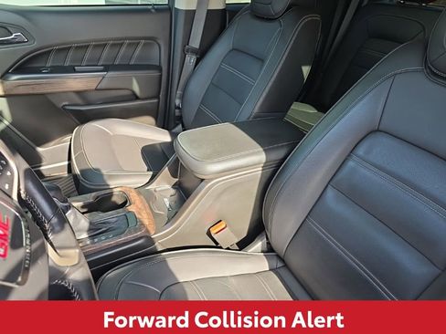 Used 2022 GMC Canyon Denali image 20