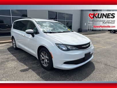 Used 2018 Chrysler Pacifica Touring w/ Tire & Wheel Group