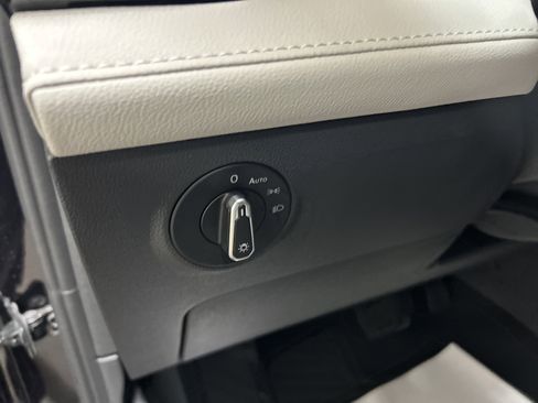 New 2025 Volkswagen Taos S image 14