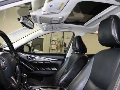 Used 2015 INFINITI Q50 Premium w/ Navigation Package RWD image 22