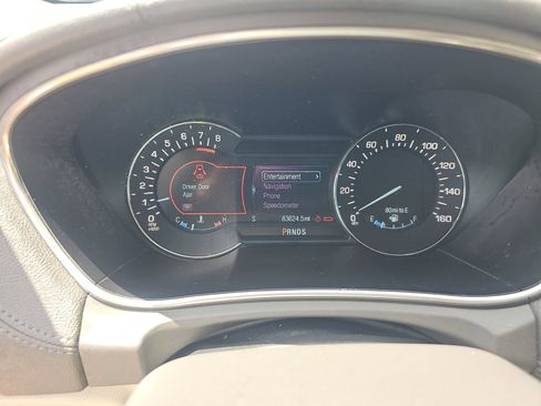 Used 2017 Lincoln MKX Select w/ Select Plus Package FWD image 11