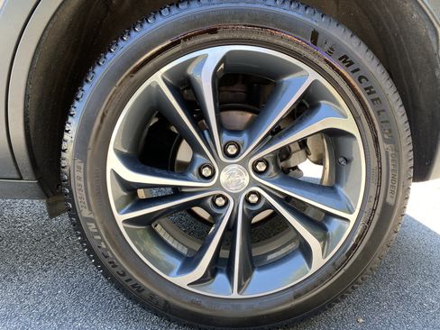 Used 2022 Buick Encore GX Select FWD image 41