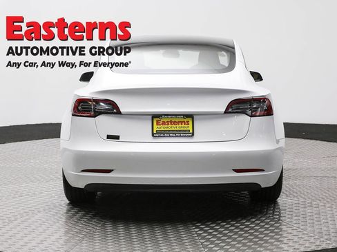 Used 2022 Tesla Model 3 Performance image 6