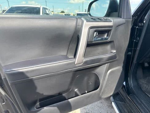 Used 2023 Toyota 4Runner SR5 Premium w/ Moonroof Package AWD/4WD image 11