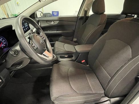 Used 2019 Kia Forte LXS image 3