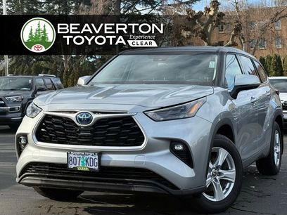 Used 2022 Toyota Highlander LE