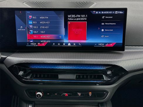 Used 2025 BMW M240i xDrive Coupe w/ Premium Package image 15