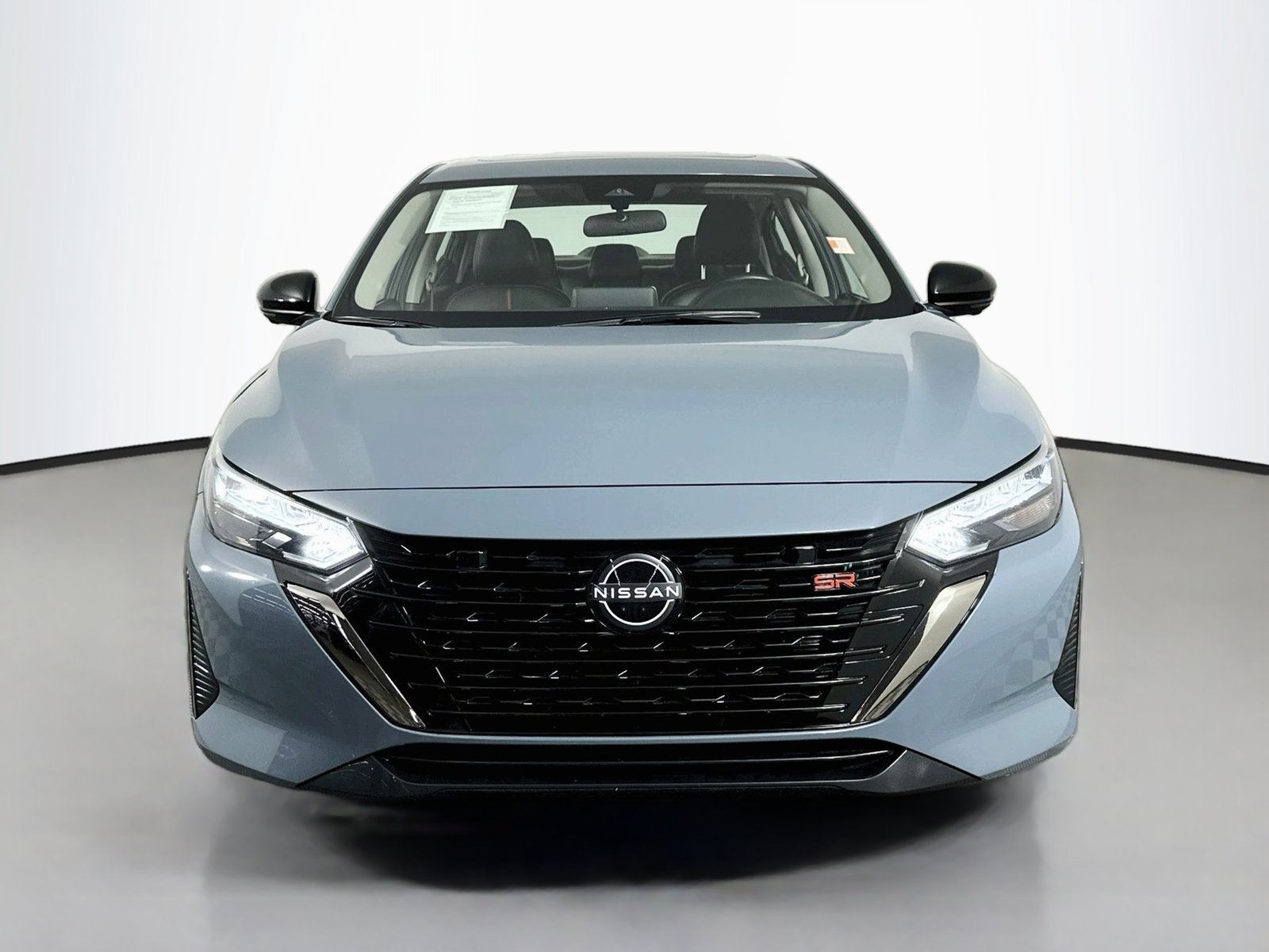Used 2025 Nissan Sentra SR w/ SR Premium Package FWD image 2