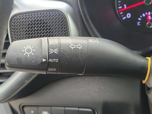 Used 2020 Kia Soul S FWD image 23