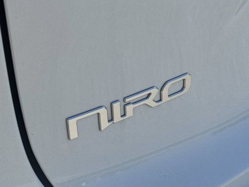 New 2026 Kia Niro Wind FWD image 34