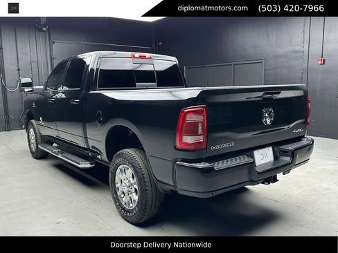 Used 2024 RAM 2500 Laramie AWD/4WD image 5