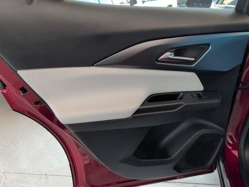 New 2026 Chevrolet Equinox EV LT AWD/4WD image 9