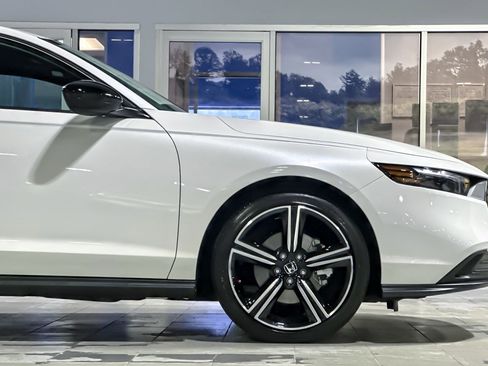 Used 2024 Honda Accord Sport image 33