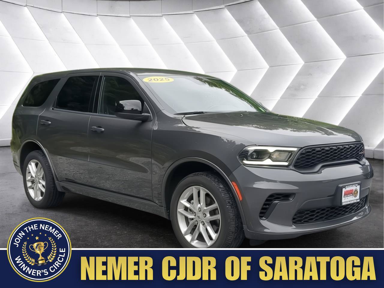 Used 2025 Dodge Durango GT AWD/4WD image 1