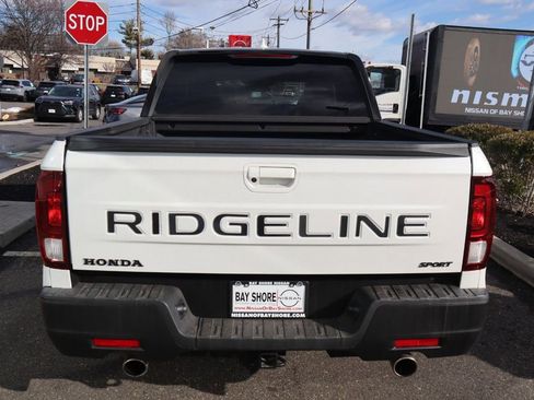 Used 2024 Honda Ridgeline Sport image 7