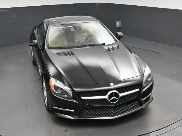 Used 2016 Mercedes-Benz SL 400 w/ Premium I Package image 26