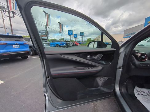 New 2025 Chevrolet Blazer EV RS image 21