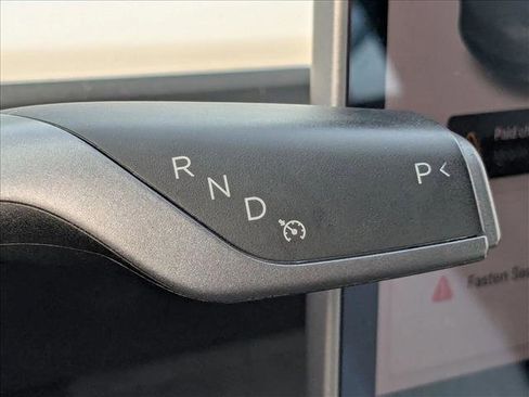 Used 2021 Tesla Model 3 Standard Range Plus image 12